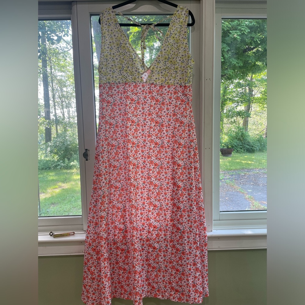 Floral Maxi Dress - Picture 2 of 9